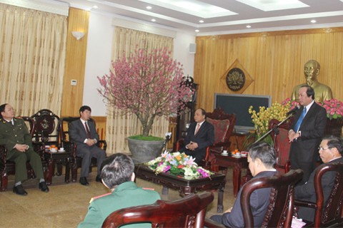 Deputy PM Nguyen Xuan Phuc pays Tet visits to Ha Nam province - ảnh 1